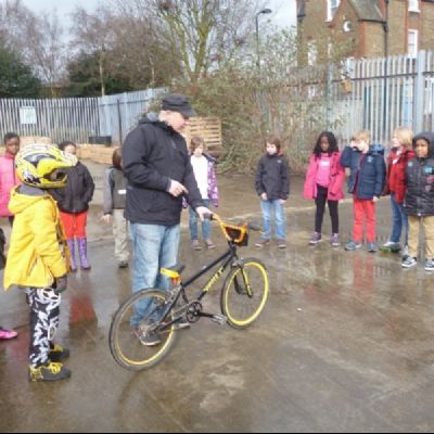 3E BMX riding in Haggerston Park